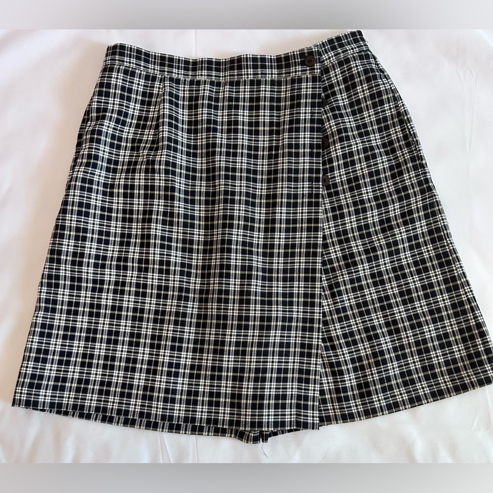 Talbots Plaid Black and White Wrap Skort Size 12